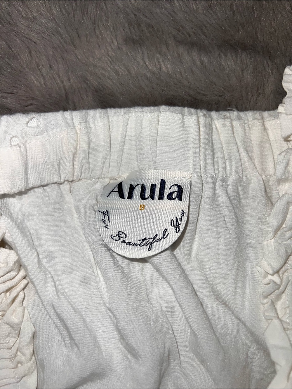 ARULA White Ruffle Tank Cropped - Picture 3 of 3